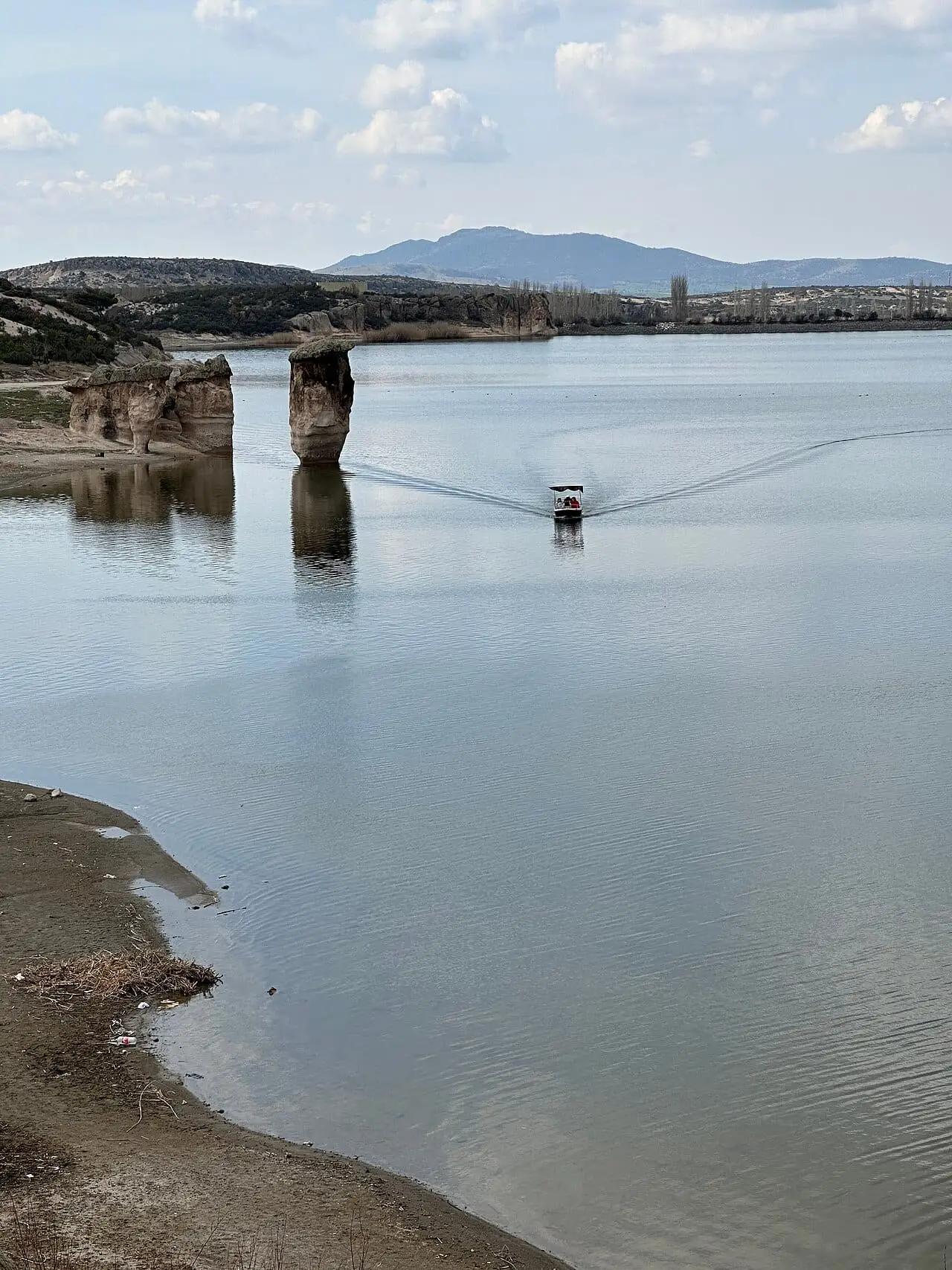 Emre Lake - İhsaniye