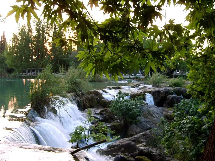 Водопад Тарсус (Tarsus Şelalesi)