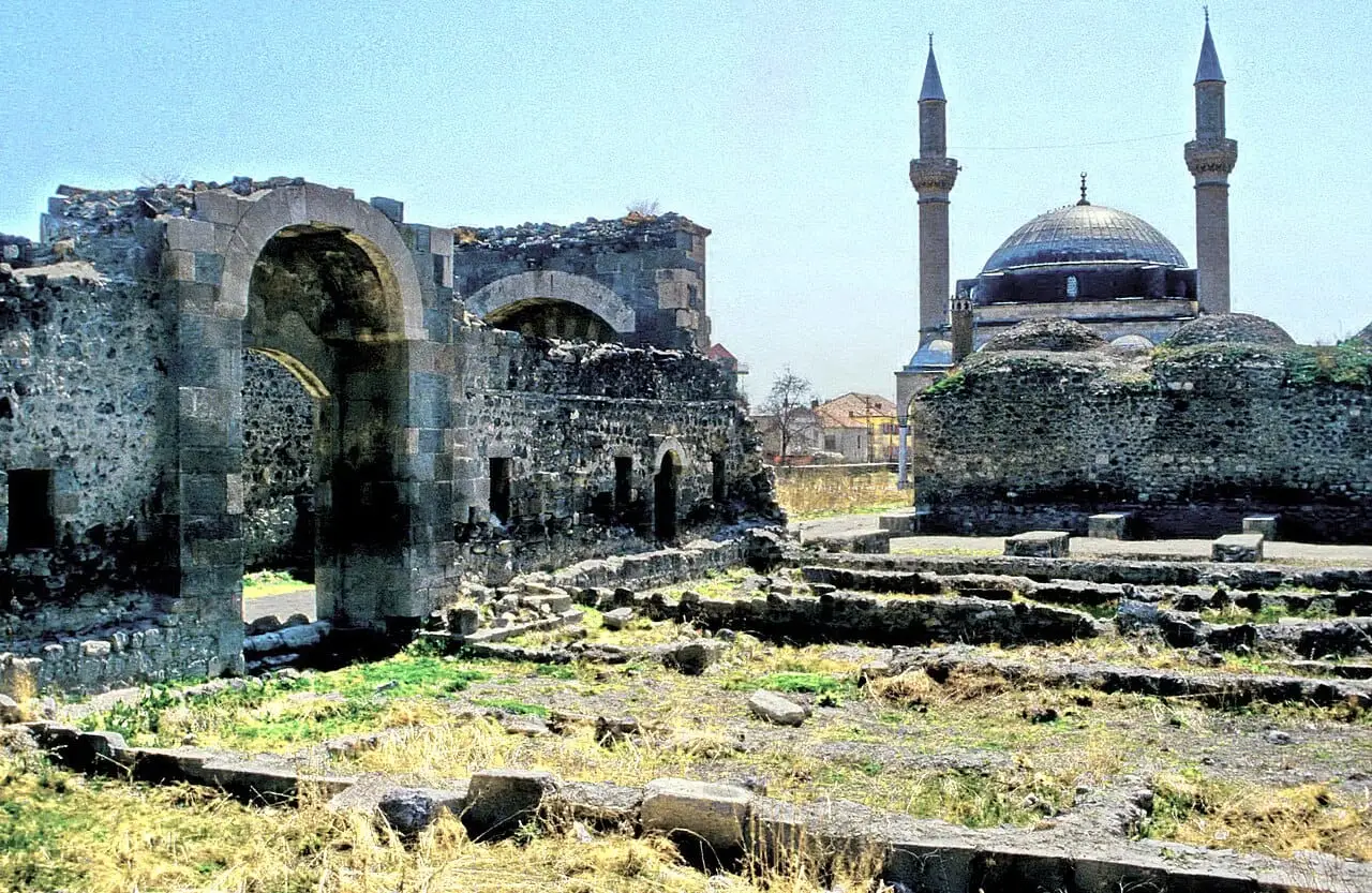 Karapınar Sultan Selim Mosque - Karapınar