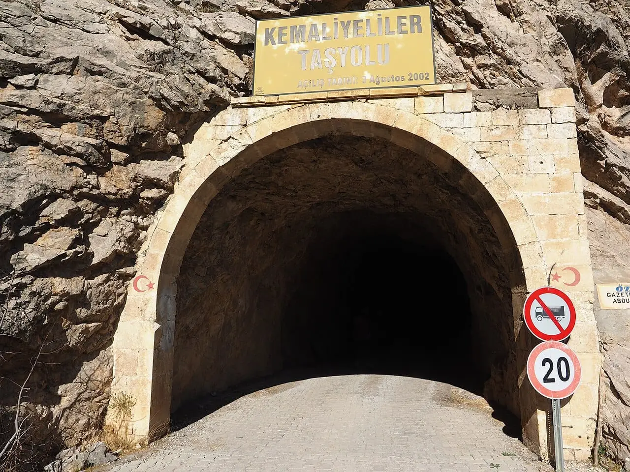 Kemaliye Stone Bridge - Kemaliye