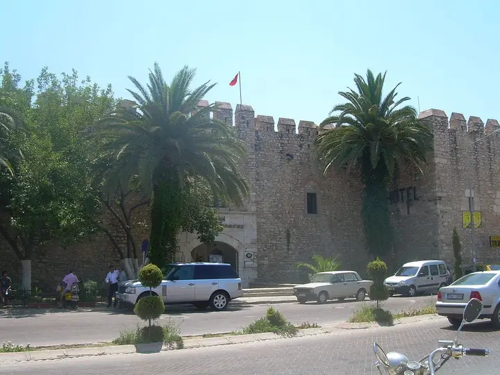 Caravanserai (Öküz Mehmet Paşa Caravanserai) - Kuşadası