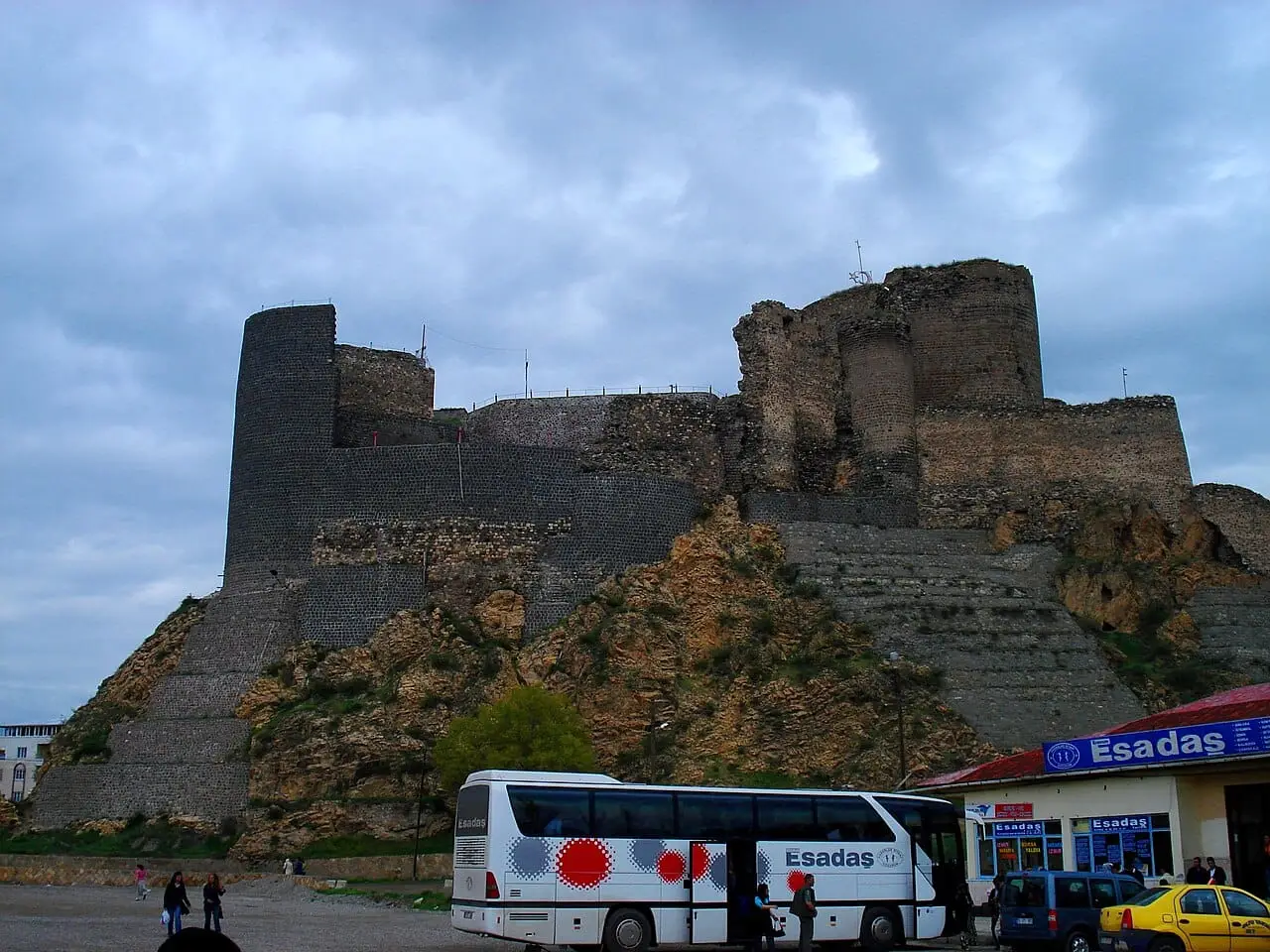 Oltu Castle - Oltu