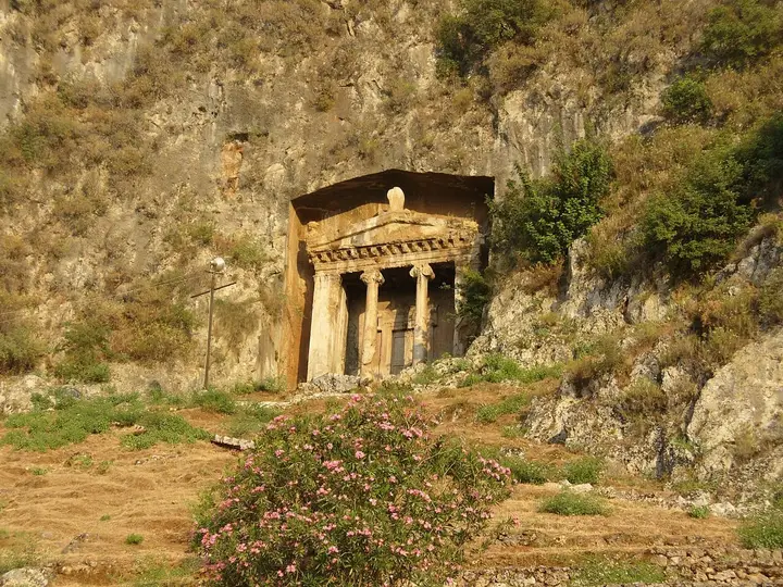 Amyntas rock tomb