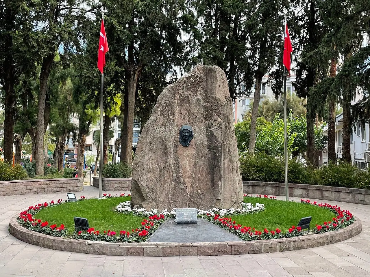 Zübeyde Hanım Mausoleum - Karşıyaka
