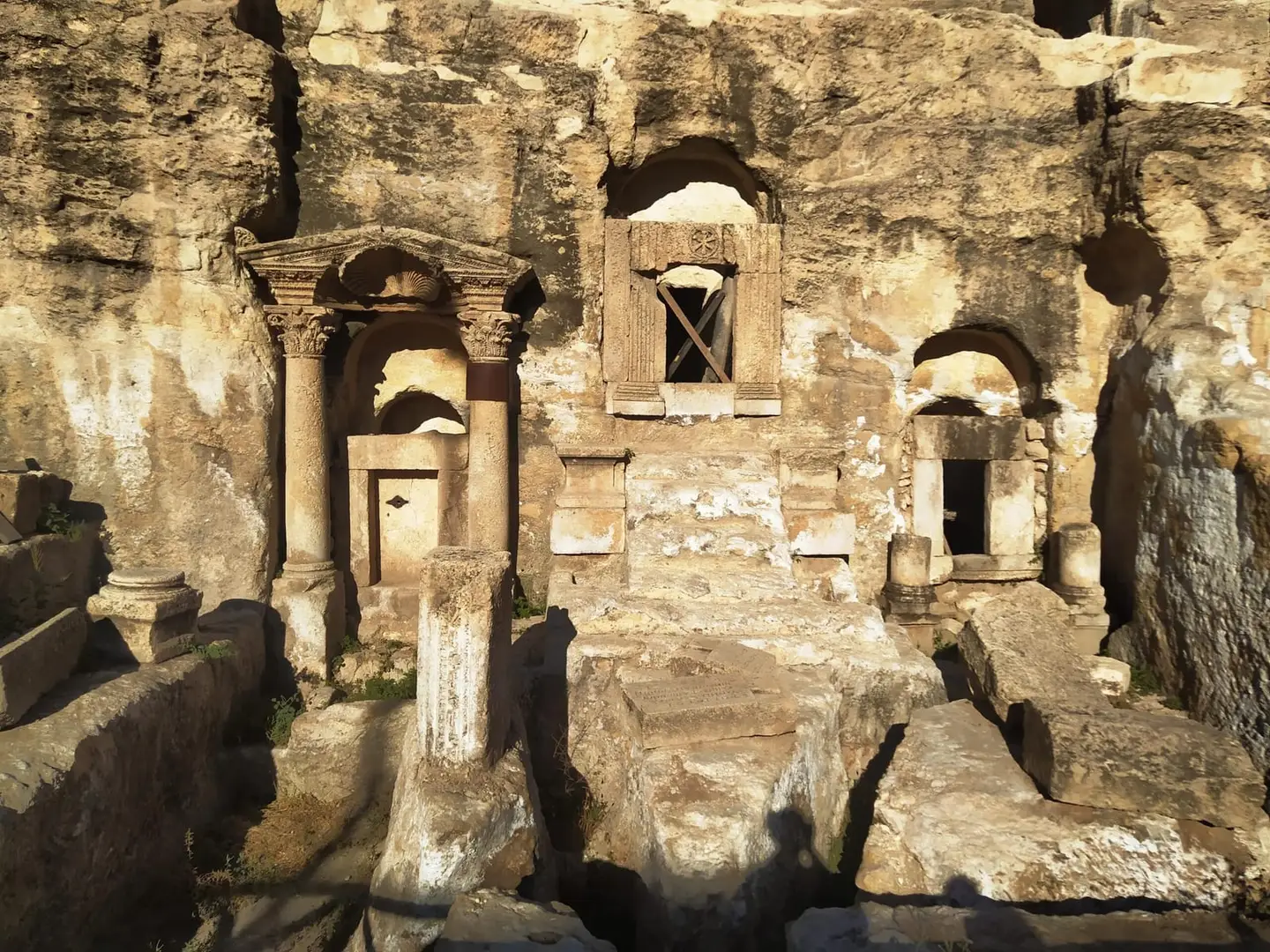 Rock Tombs - Sincik