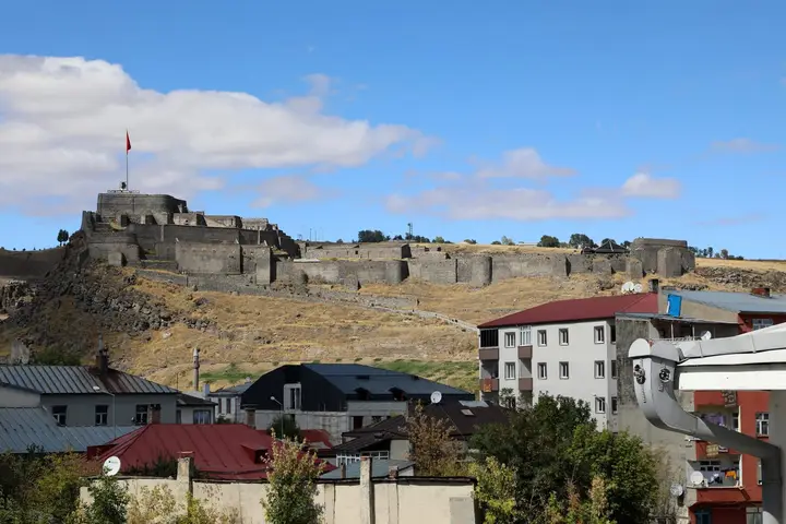 Крепость Карс (Kars Kalesi)