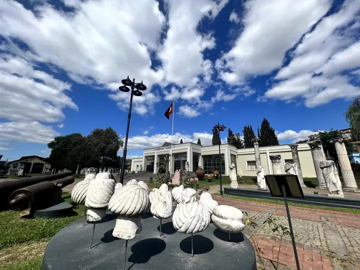 Археологический музей Коджаэли (Kocaeli Arkeoloji Müzesi)