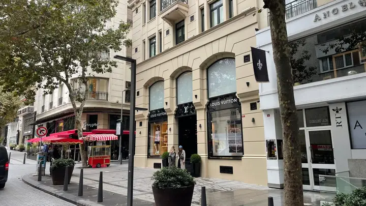 Nişantaşı Shopping District - Şişli