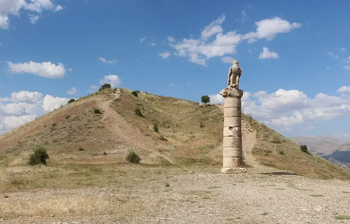 Karakuş Tumulus - Kahta