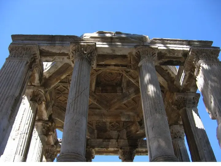 Gümüşkesen monumental tomb