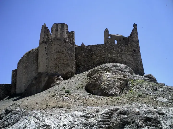 Hoşap Castle - Gürpınar