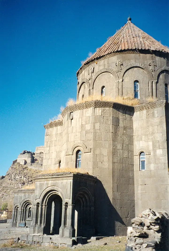 Церковь Святых Апостолов (мечеть Кюмбет) (Havariler Kilisesi / Kümbet Camii)