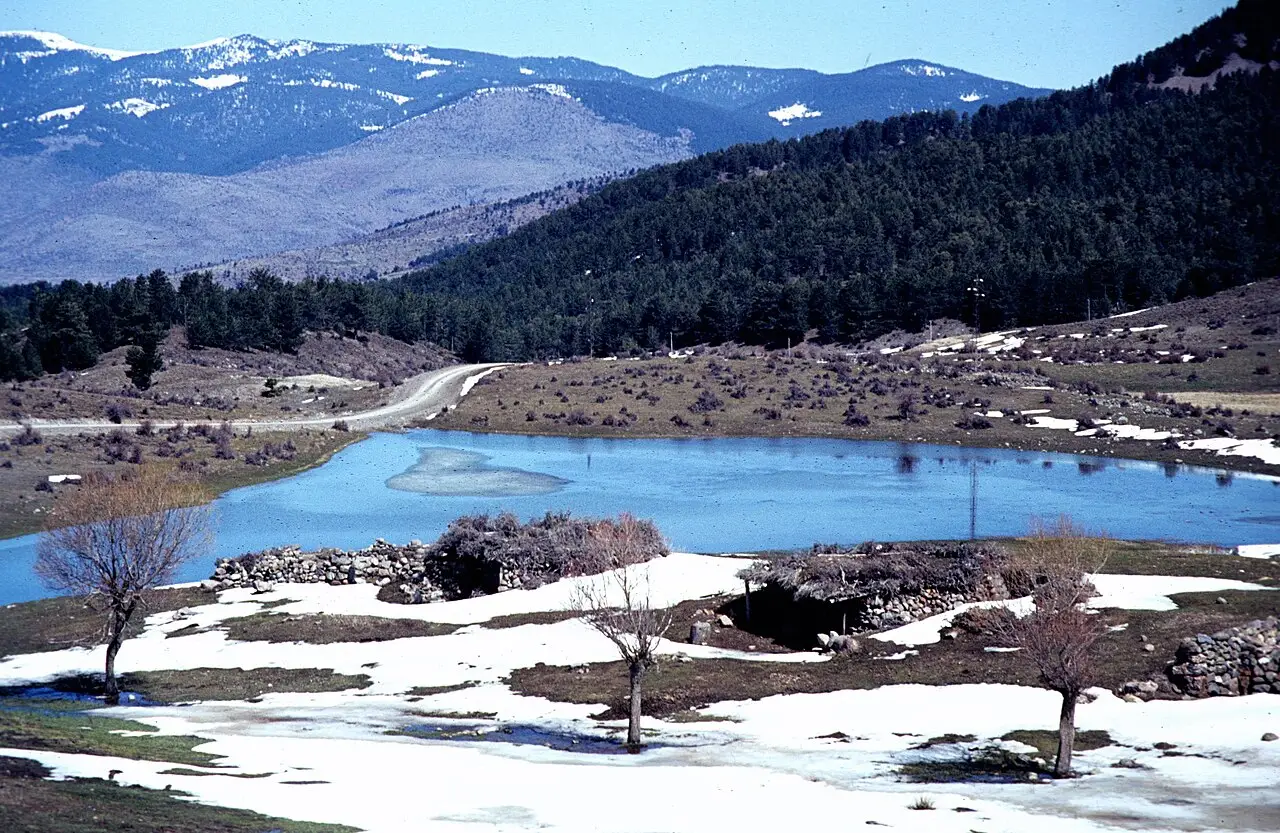 Karagöl - Kıbrıscık