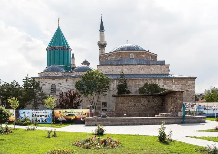 Mevlânâ Müzesi ve Yeşil Kubbe