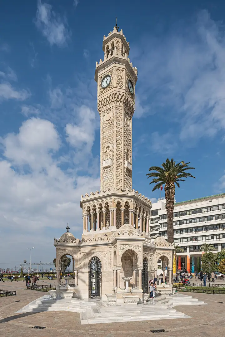 Часовая башня Измира (İzmir Saat Kulesi)