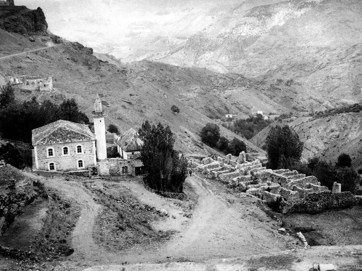 Historic photograph of the Süleymaniye neighbourhood
